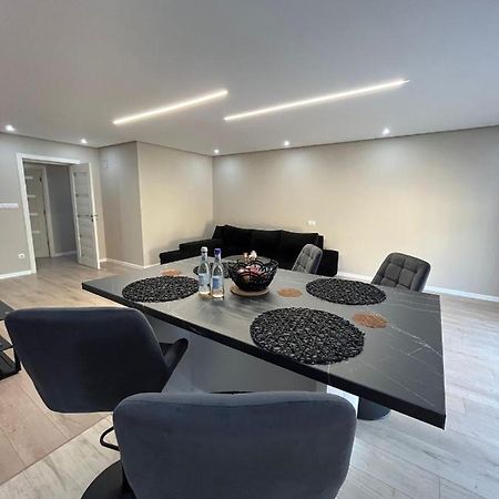 Muki House Apartment Hunedoara Bagian luar foto