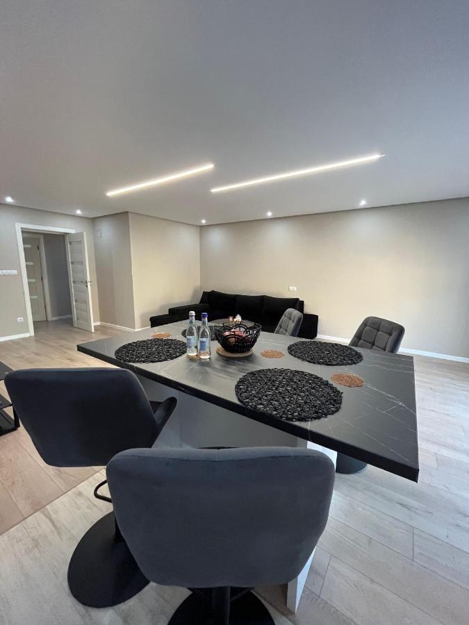 Muki House Apartment Hunedoara Bagian luar foto